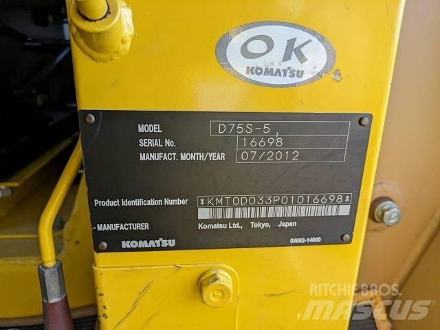 Komatsu D 75 S-5 Larvebåndslæssere