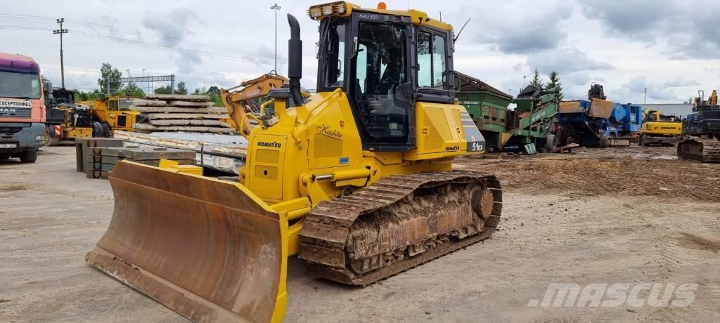 Komatsu D 51 EX-22 Bulldozer på larvebånd
