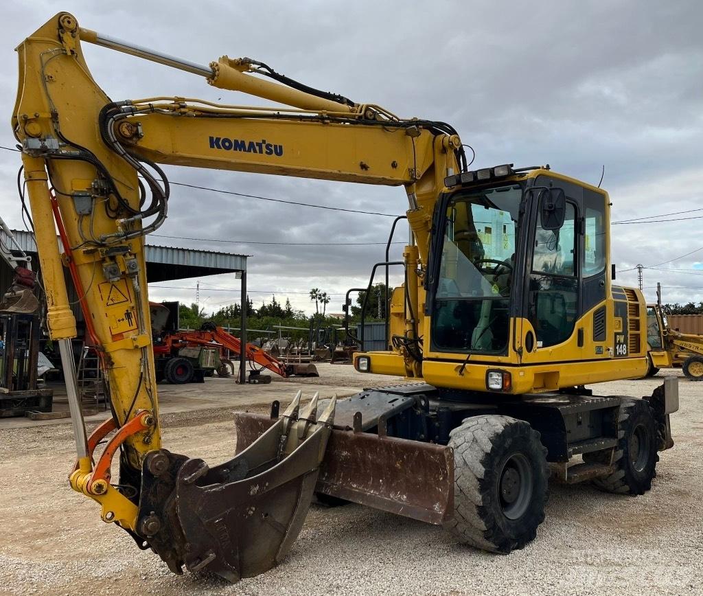 Komatsu PW148-8 Gravemaskiner på hjul