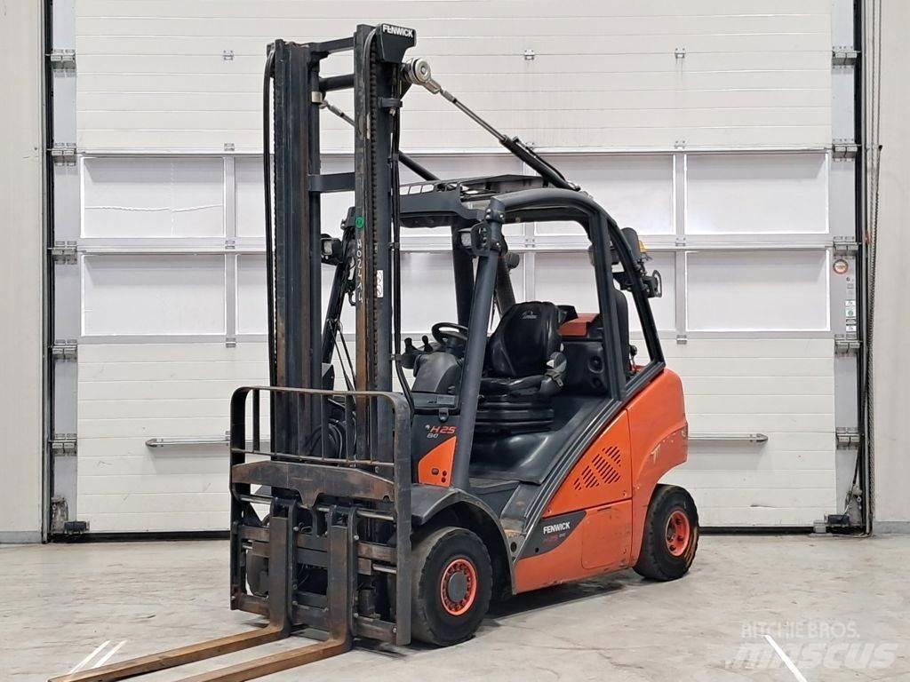 Linde H25T-02 LPG gaffeltrucks
