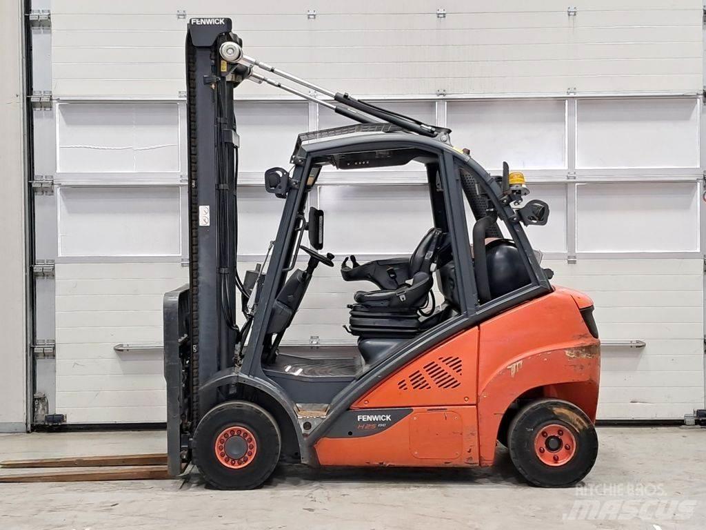 Linde H25T-02 LPG gaffeltrucks