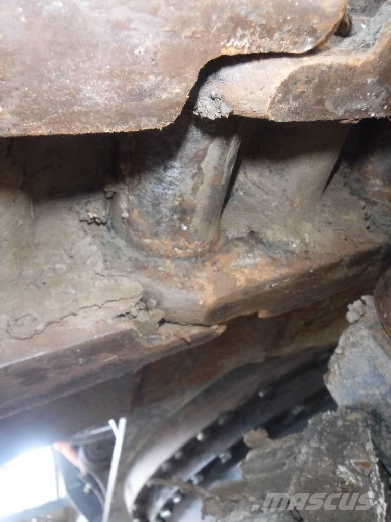 Hitachi ZX 210 LC-6 Gravemaskiner på larvebånd