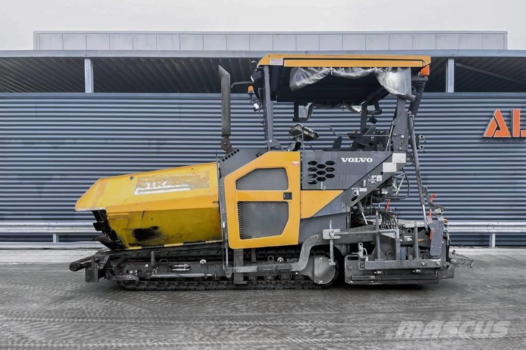 Volvo P7820C Asfaltudlæggere