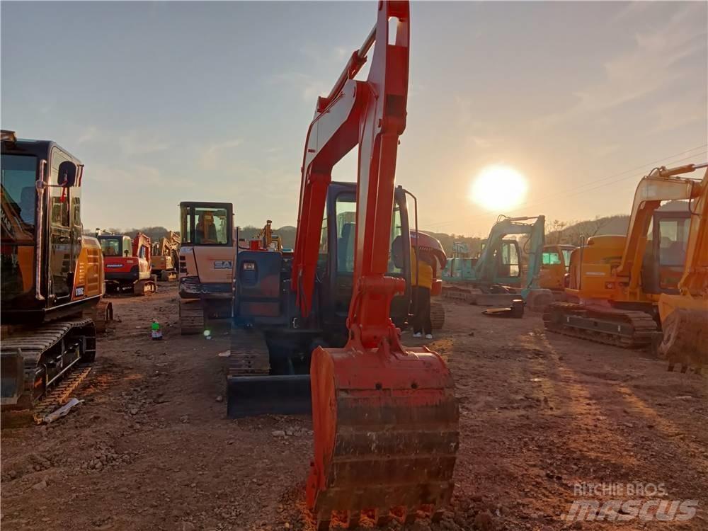 Hitachi ZX 60 Minigravemaskiner