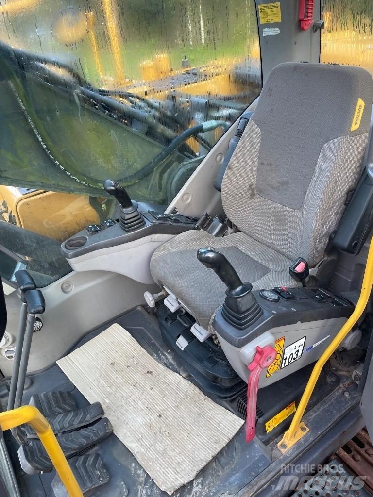 Volvo EC210C Gravemaskiner på larvebånd