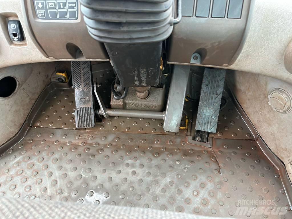 Volvo L180F Læssemaskiner på hjul