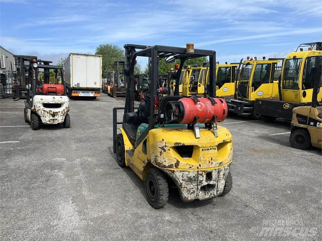 Komatsu FG25HT-16R LPG gaffeltrucks