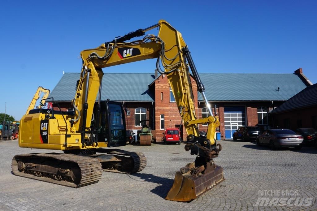 CAT 320 FL Gravemaskiner på larvebånd