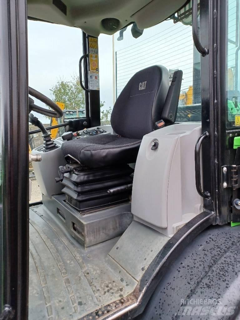 CAT 906M Læssemaskiner på hjul