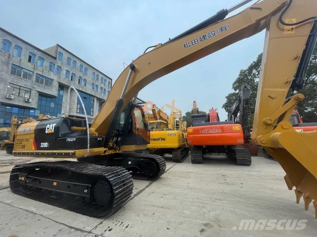 CAT CAT320 D2 Gravemaskiner på larvebånd