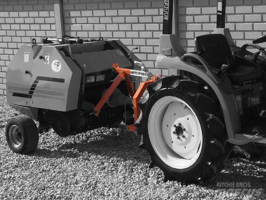  Komondor SBV-800 Rundballe-pressere