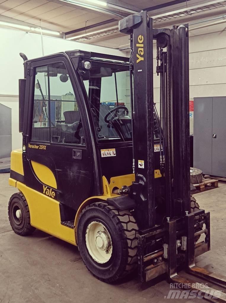 Yale GDP25VX Diesel gaffeltrucks