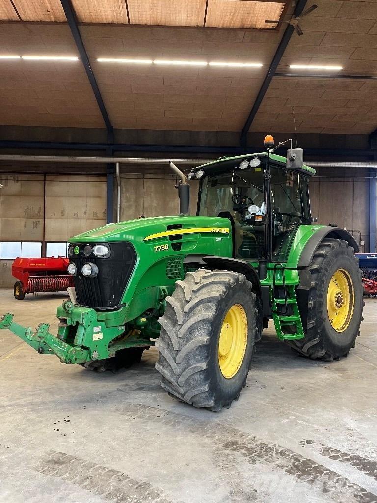 John Deere 7730 AQ Traktorer