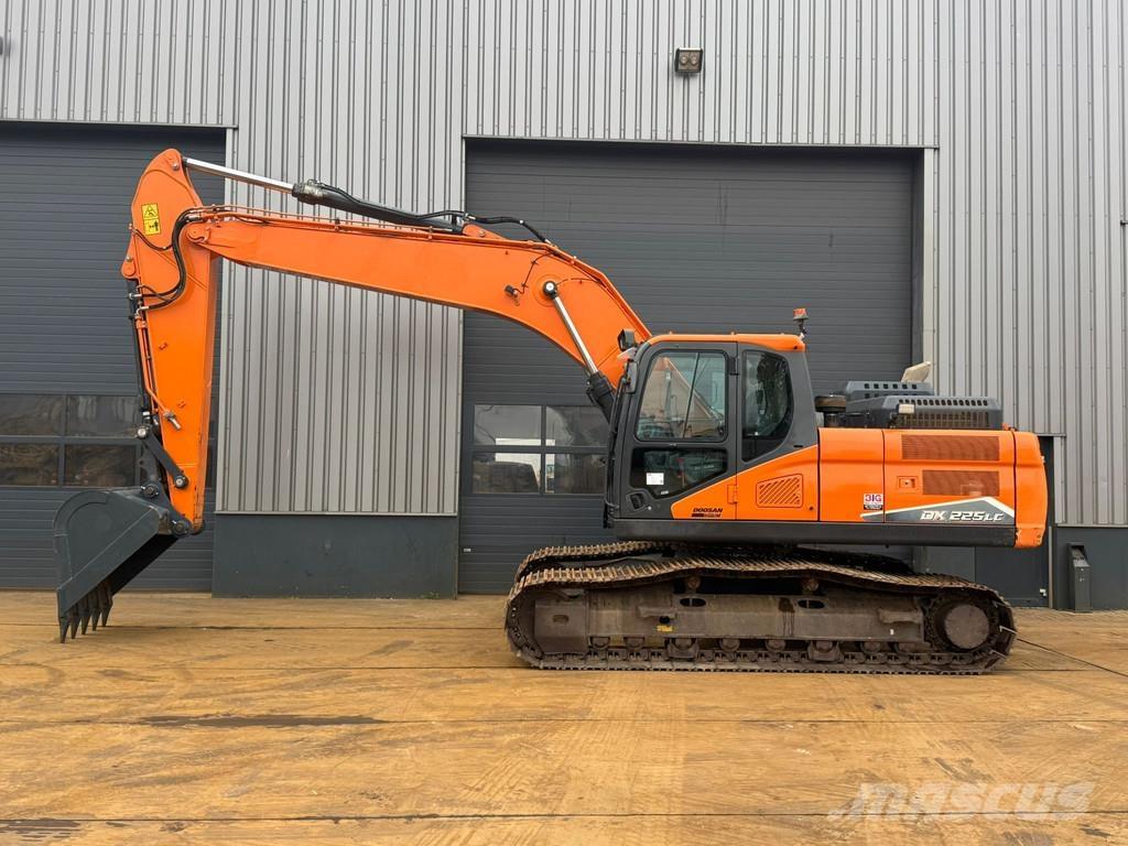 Doosan DX225LC-7 Gravemaskiner på larvebånd