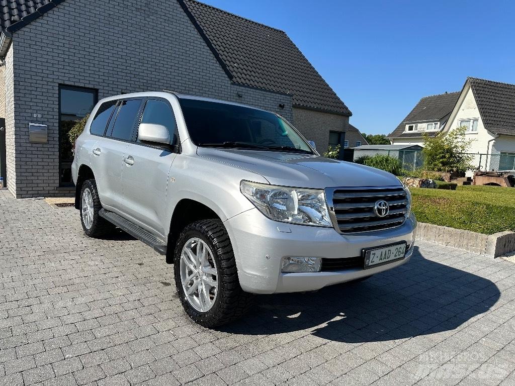 Toyota Landcruiser Cross-country biler
