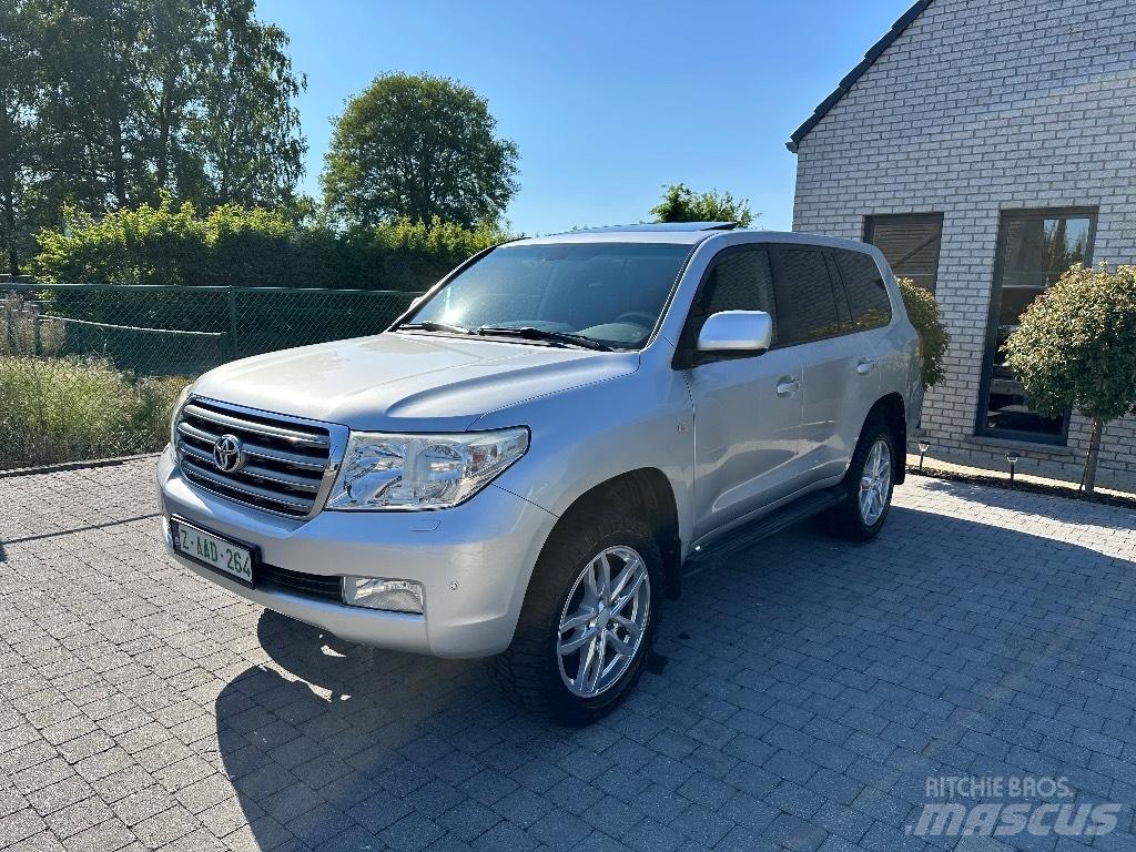 Toyota Landcruiser Cross-country biler