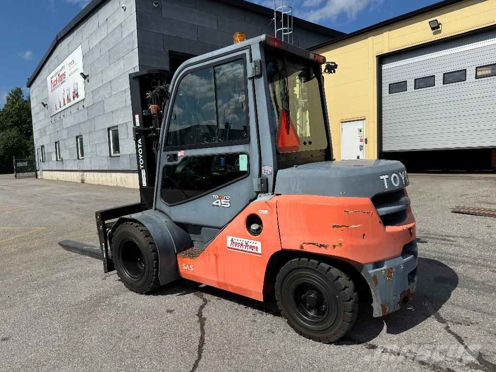 Toyota 40-8FD40N Diesel gaffeltrucks