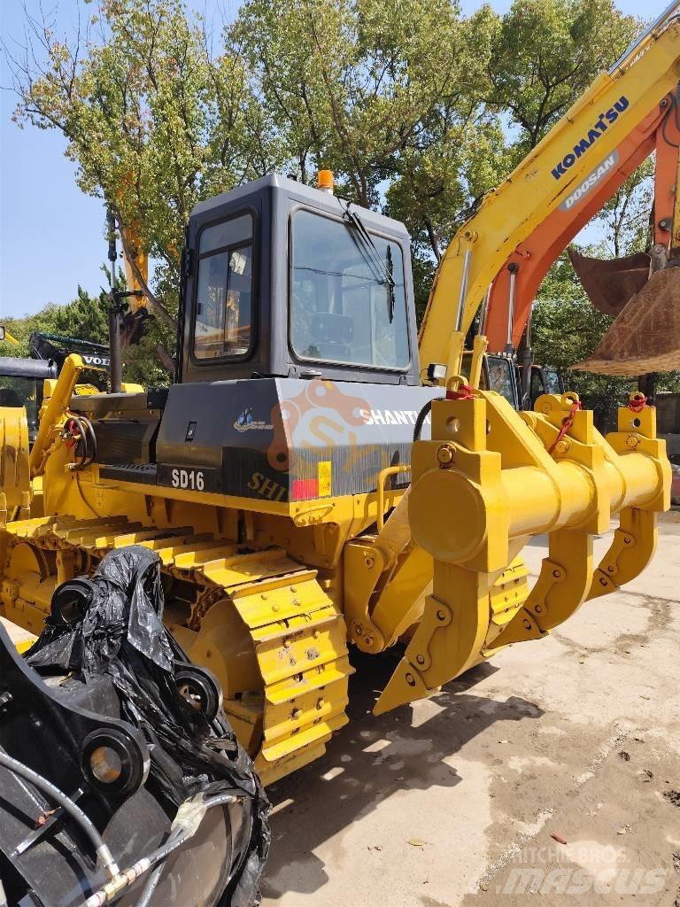 Shantui SD 16 Bulldozer på larvebånd