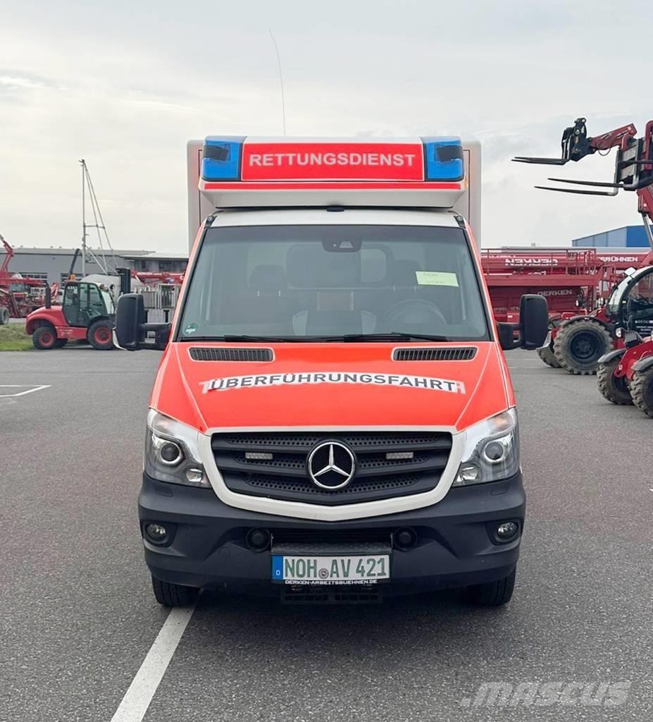 Mercedes-Benz 1032 Ambulancer