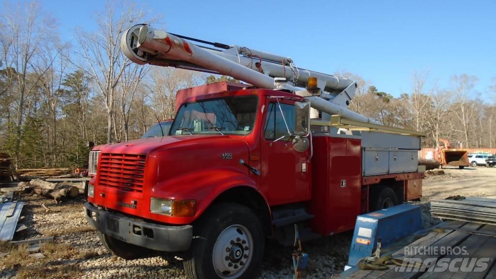 International 4700 Lastbilmonterede lifte
