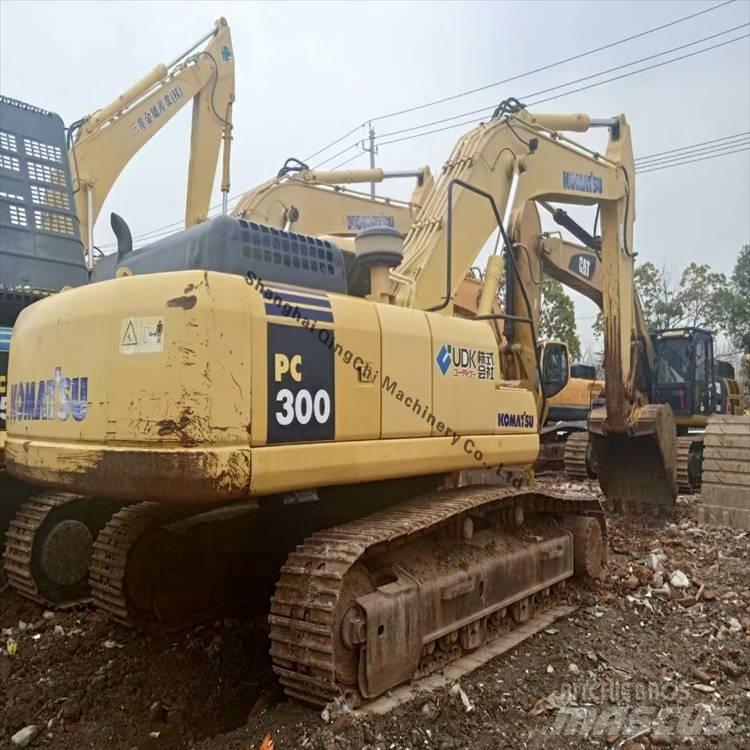 Komatsu 300 Gravemaskiner på larvebånd