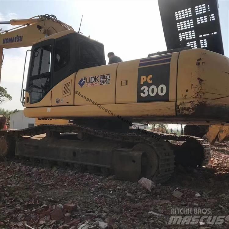 Komatsu 300 Gravemaskiner på larvebånd