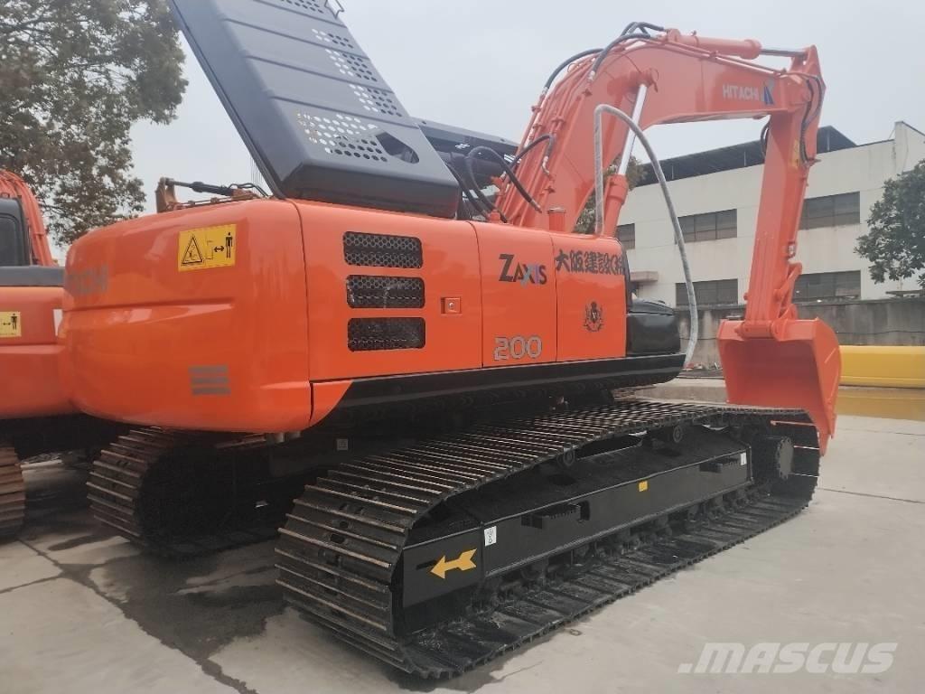 Hitachi ZX 200 Gravemaskiner på larvebånd
