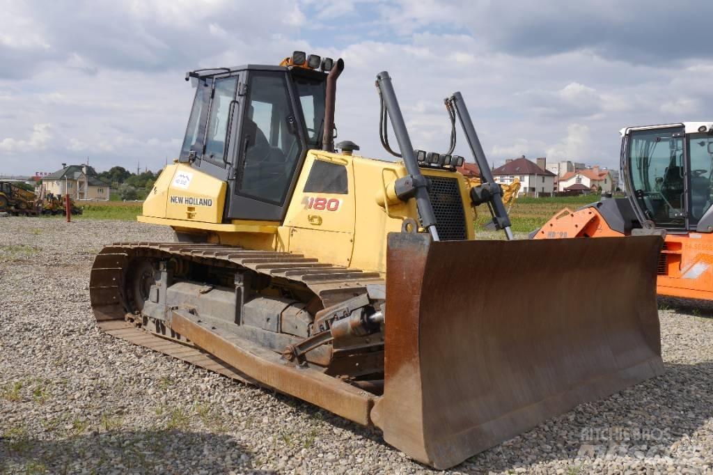 New Holland D 180 Bulldozer på larvebånd