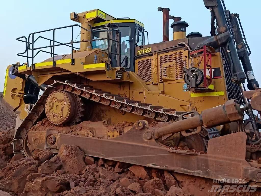 CAT D 11 R Bulldozer på larvebånd