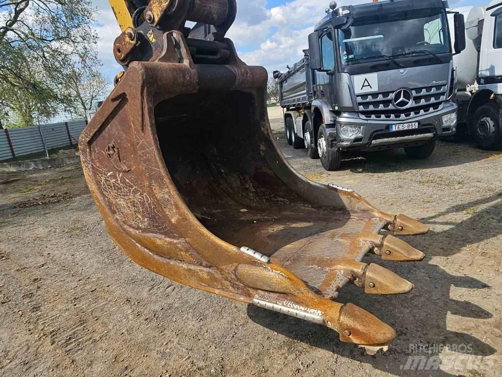 CAT 326 F L Gravemaskiner på larvebånd