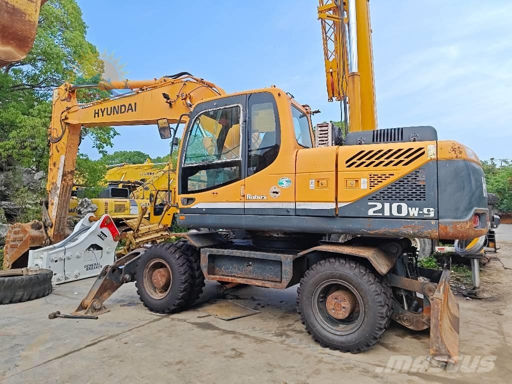 Hyundai Robex 210W-9 Gravemaskiner på hjul