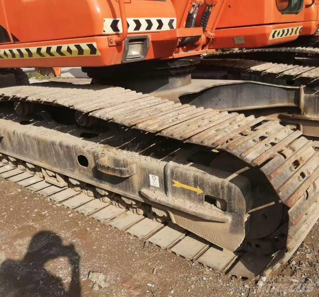 Doosan DH 220 Gravemaskiner på larvebånd