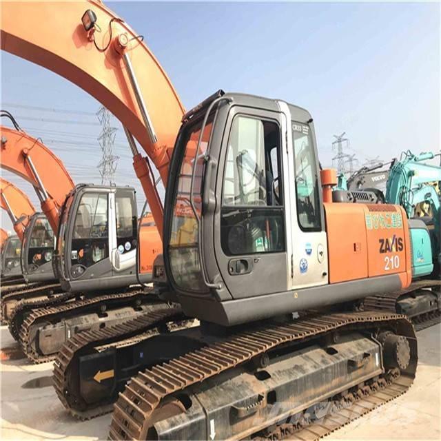 Hitachi zx210 Gravemaskiner på larvebånd