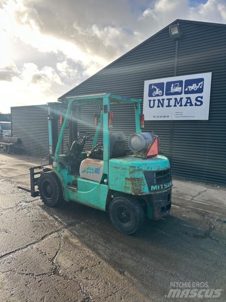 Mitsubishi FG 30 LPG gaffeltrucks