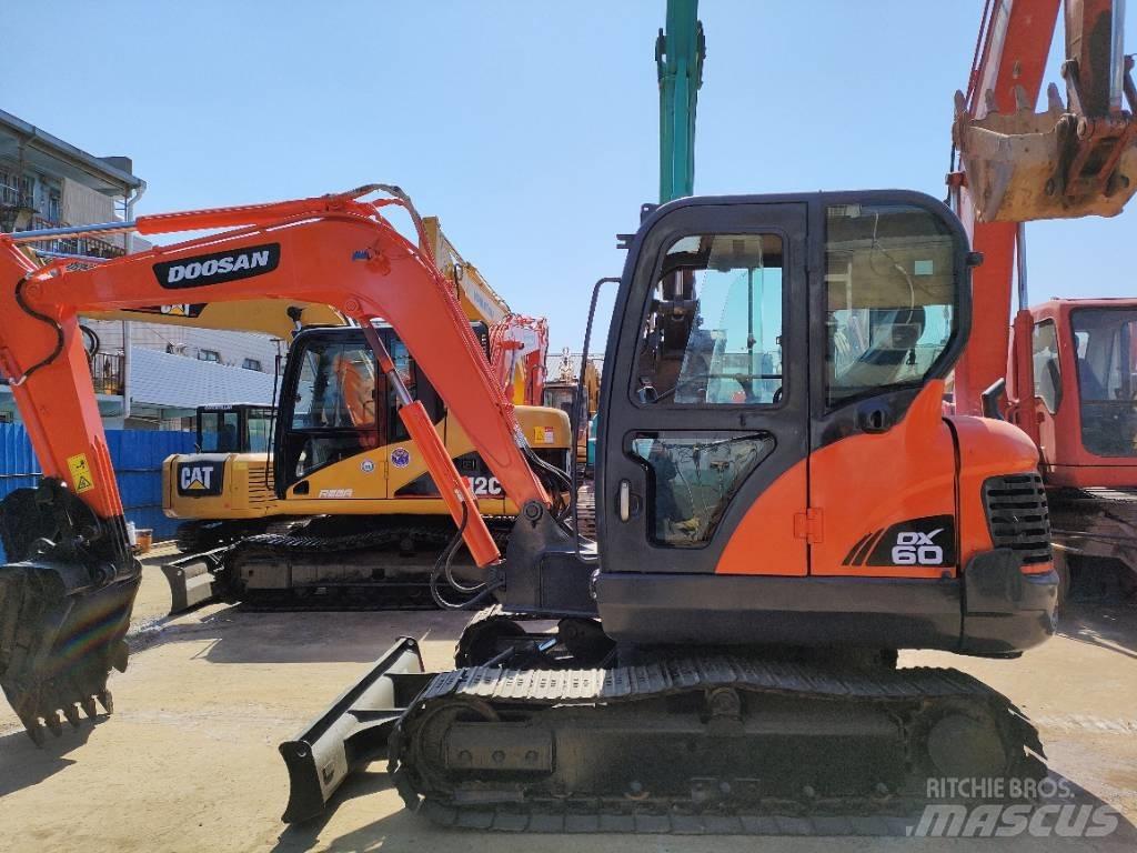 Doosan DX 60 Gravemaskiner på larvebånd