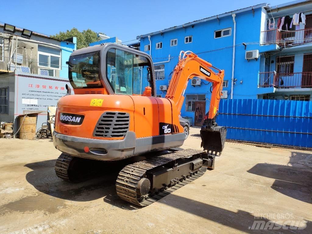 Doosan DX 60 Gravemaskiner på larvebånd