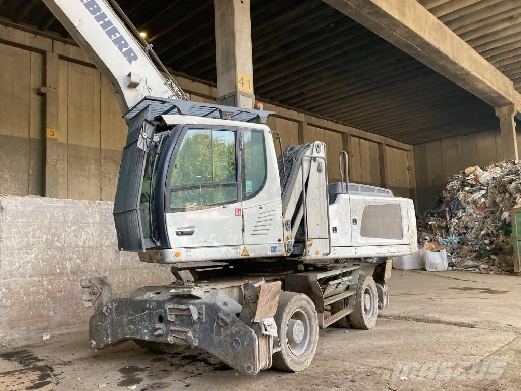 Liebherr LH 30 M Materialehåndteringsmaskiner