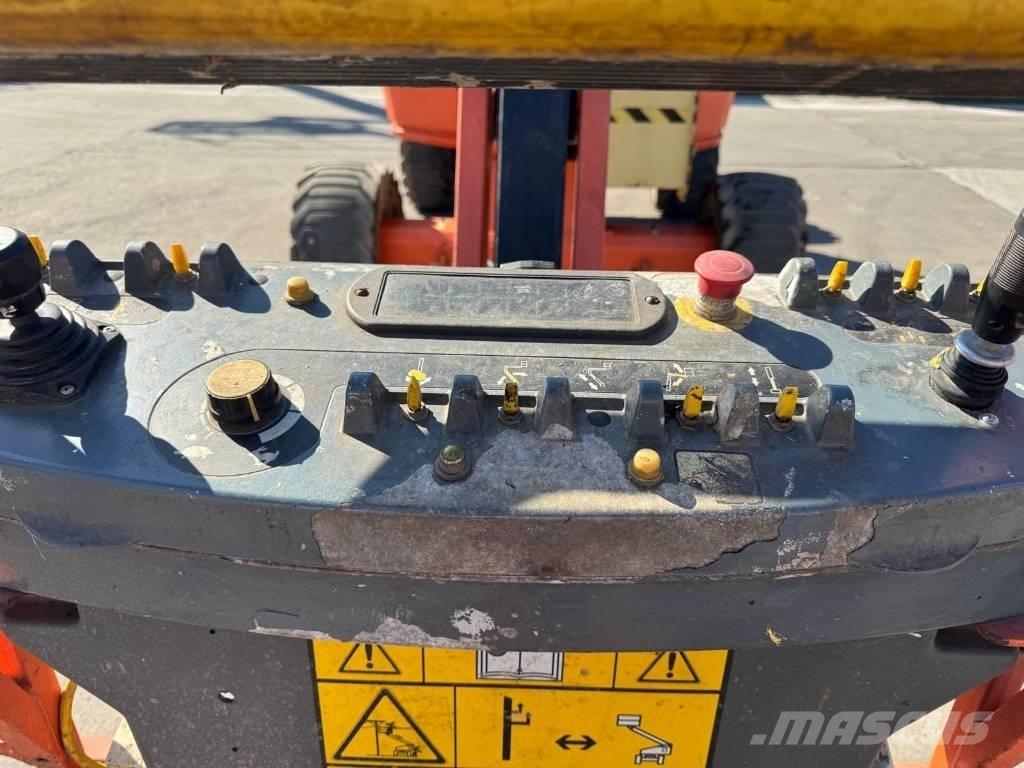 JLG 450 AJ Bomlifte med knækarm