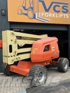 JLG 450 AJ Bomlifte med knækarm