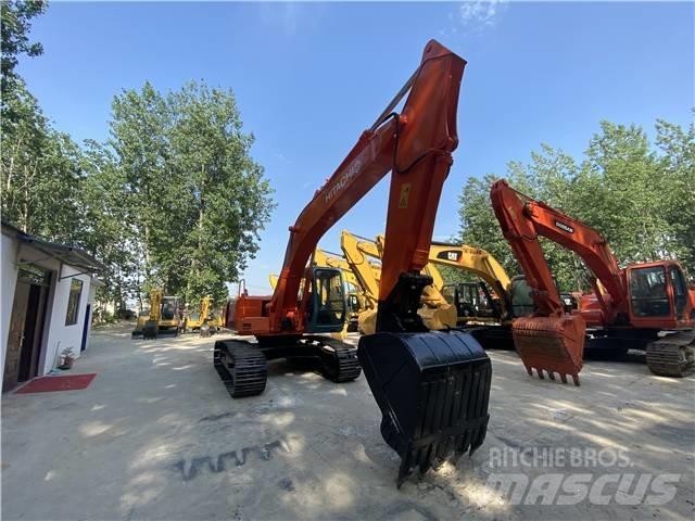 Hitachi EX 200 Gravemaskiner på larvebånd