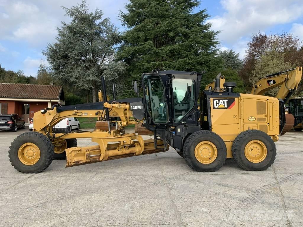 CAT 140 M 3 Vejhøvle / Gradere