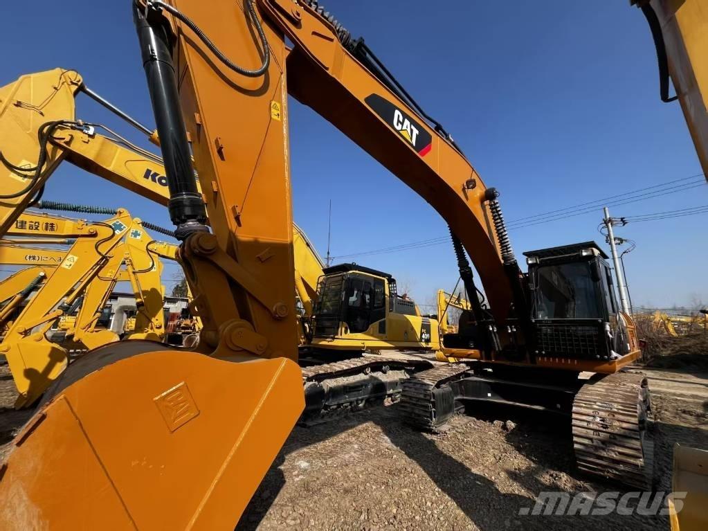 CAT 330 D2 Gravemaskiner på larvebånd