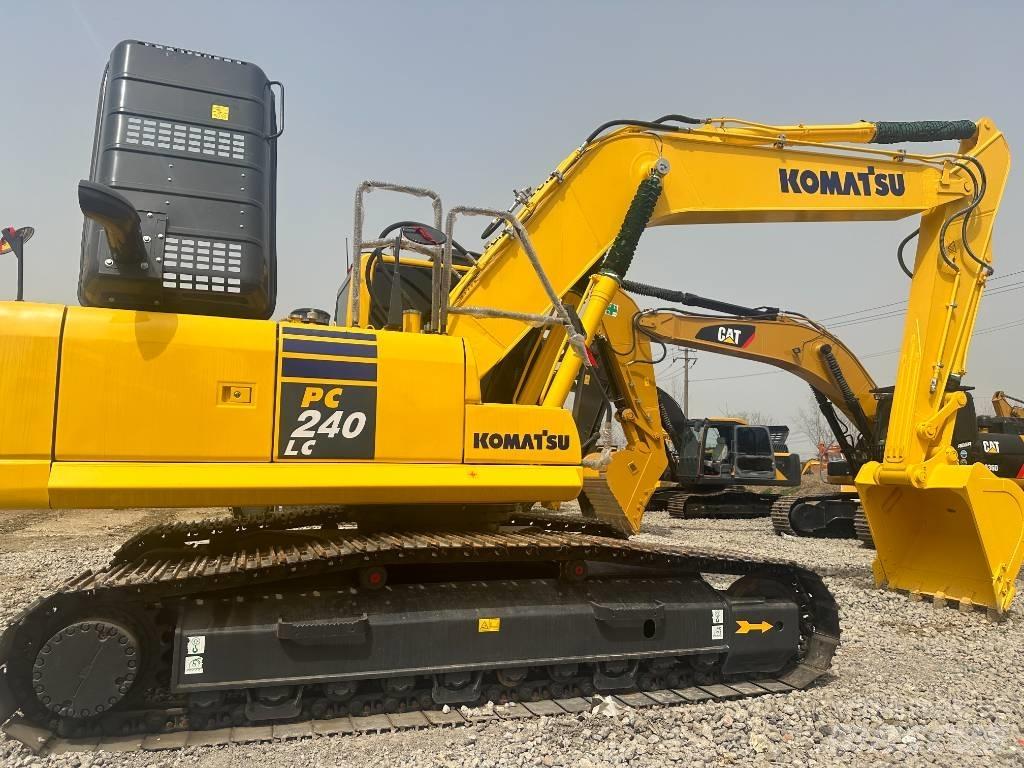 Komatsu PC 240 Gravemaskiner på larvebånd