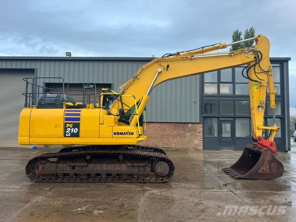 Komatsu PC 210-11 Gravemaskiner på larvebånd