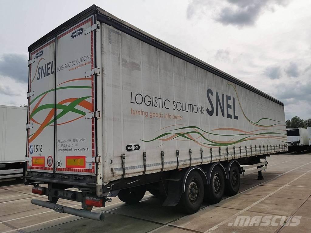 Van Hool A3C002 Semi-trailer med Gardinsider