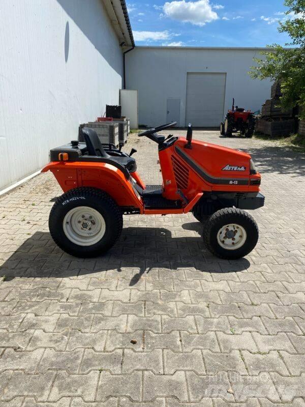 Kubota ASTE A13 Kompakte traktorer