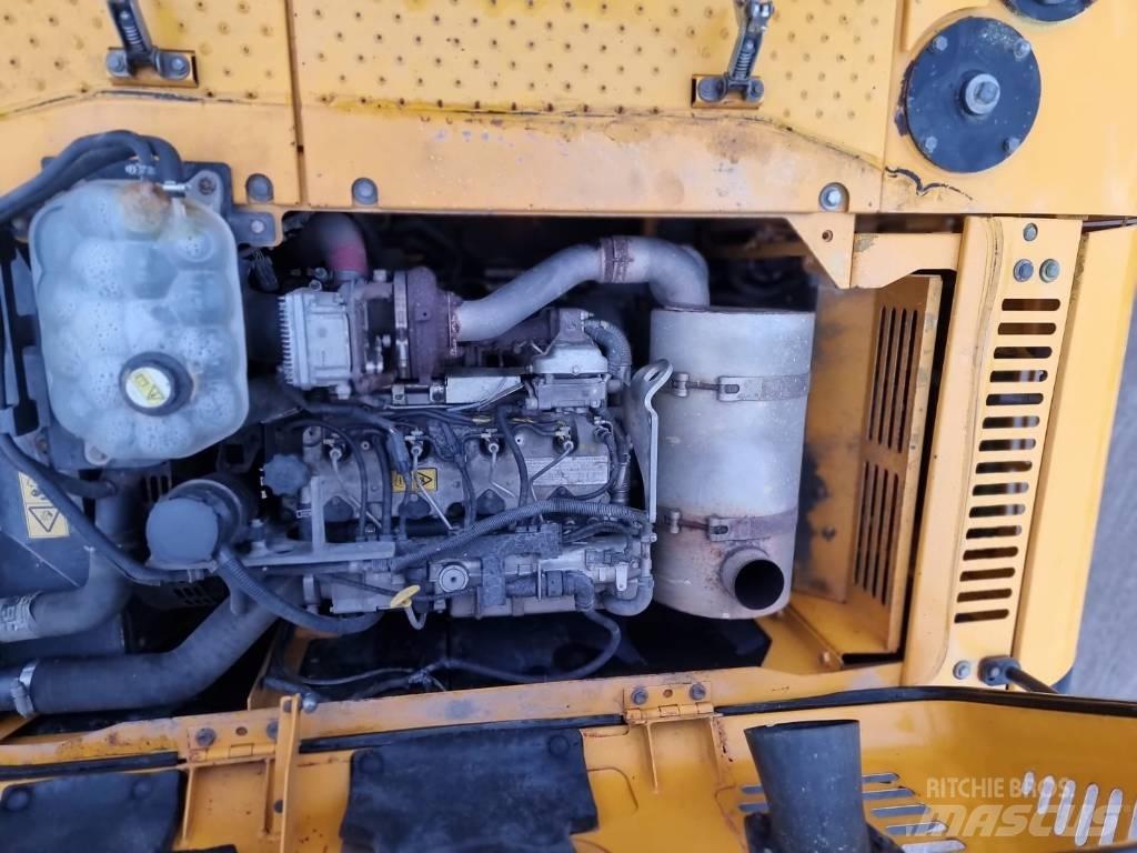 JCB JS 220 LC Gravemaskiner på larvebånd