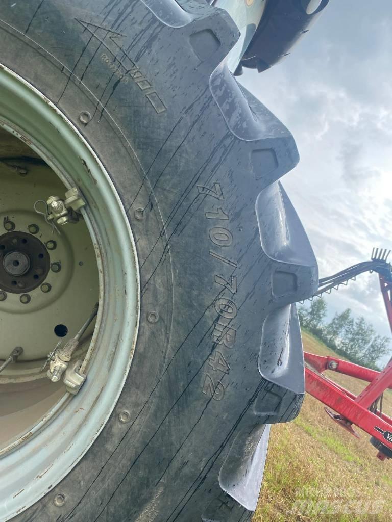 Versatile 310 Traktorer