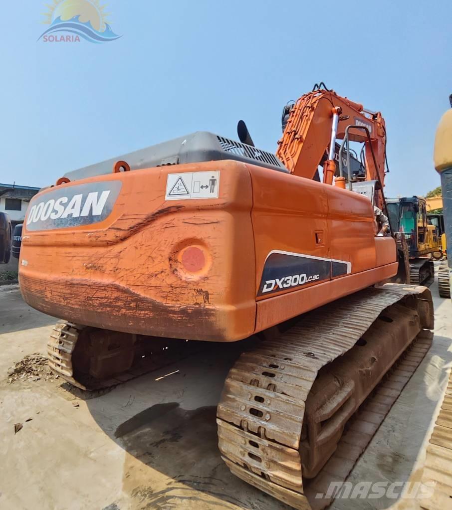 Doosan DX 300 LC Gravemaskiner på larvebånd