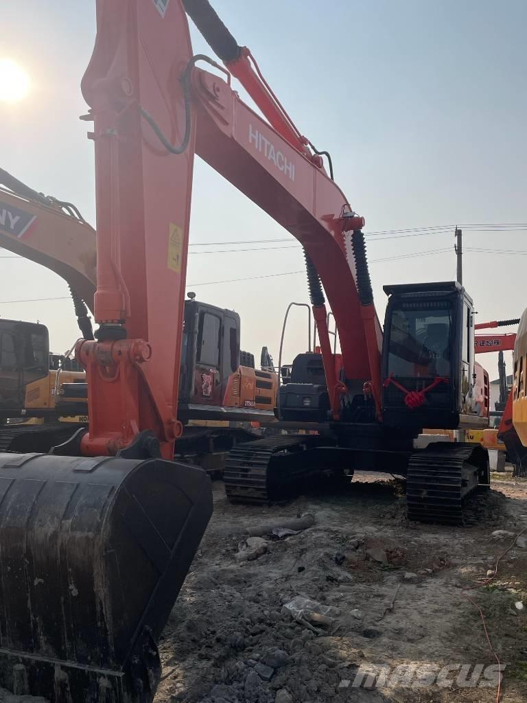 Hitachi ZX 210 Gravemaskiner på larvebånd